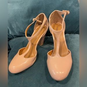 BAMBOO T-Strap Nude Taupe Muted Pink Heels Size 7 / 37